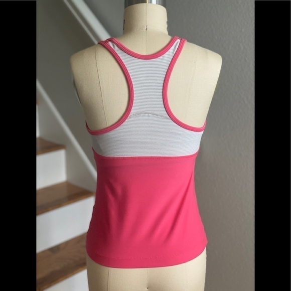 Nike Bra Shelf Racerback Tank Coral & Cream​​​​​​​​​ - Picture 2 of 9